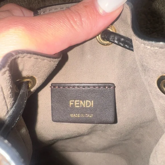 Fendi Mon Tresor bucket bag purse - Picture 2 of 7